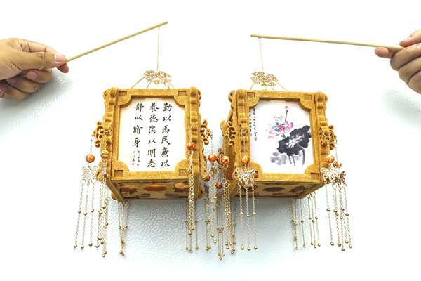 王云天、黄留美《双盏清晖》_副本.jpg